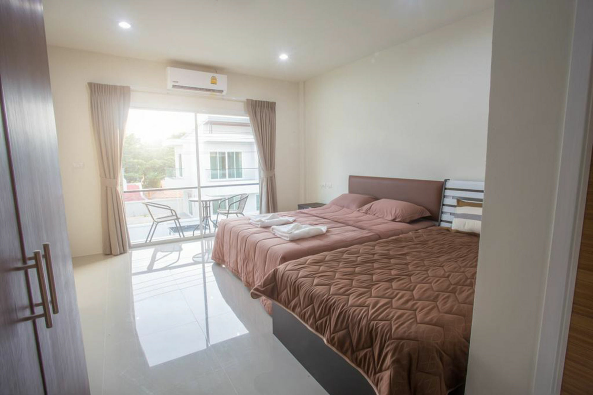 Le Fay Airport Apartment Mai Khao Exterior photo